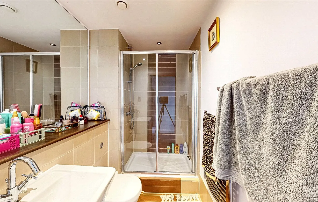 2 bedroom apartment for sale - Bentley Hurst