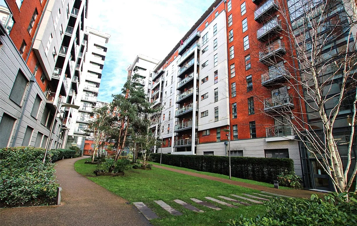 2 bedroom apartment for sale - Bentley Hurst