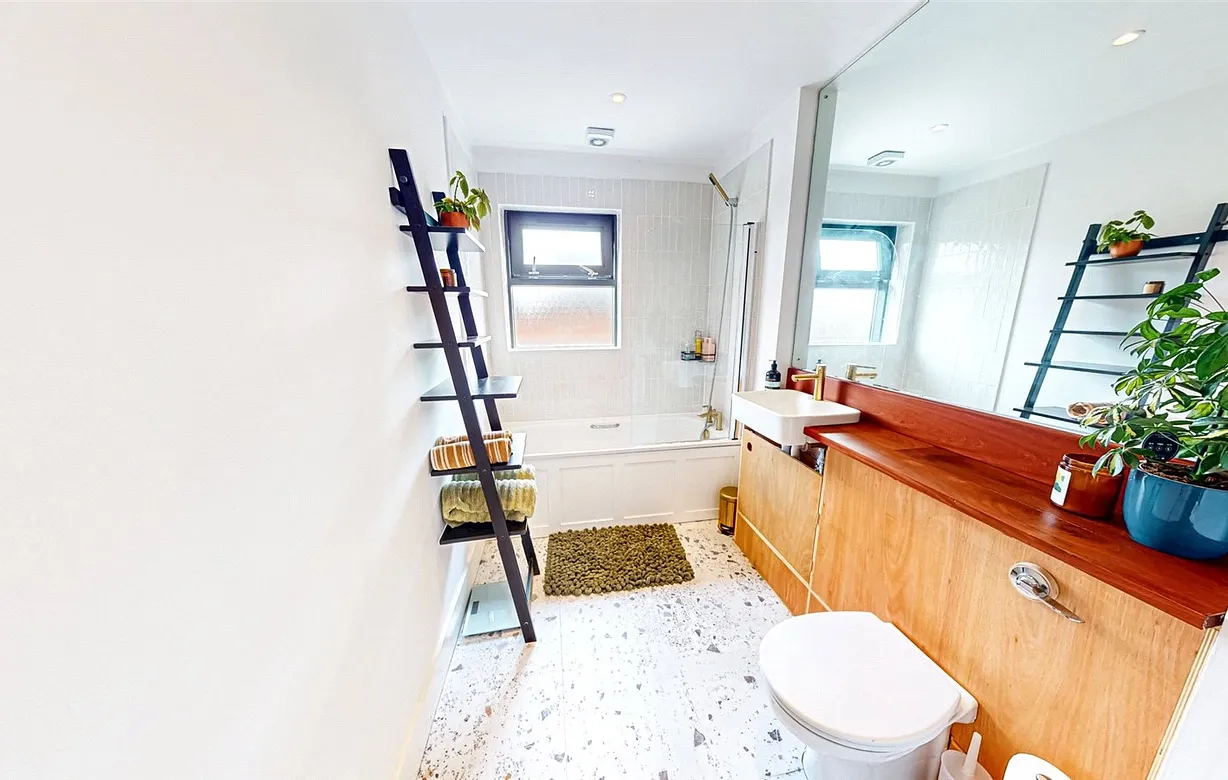 2 bedroom apartment to rent - Bentley Hurst