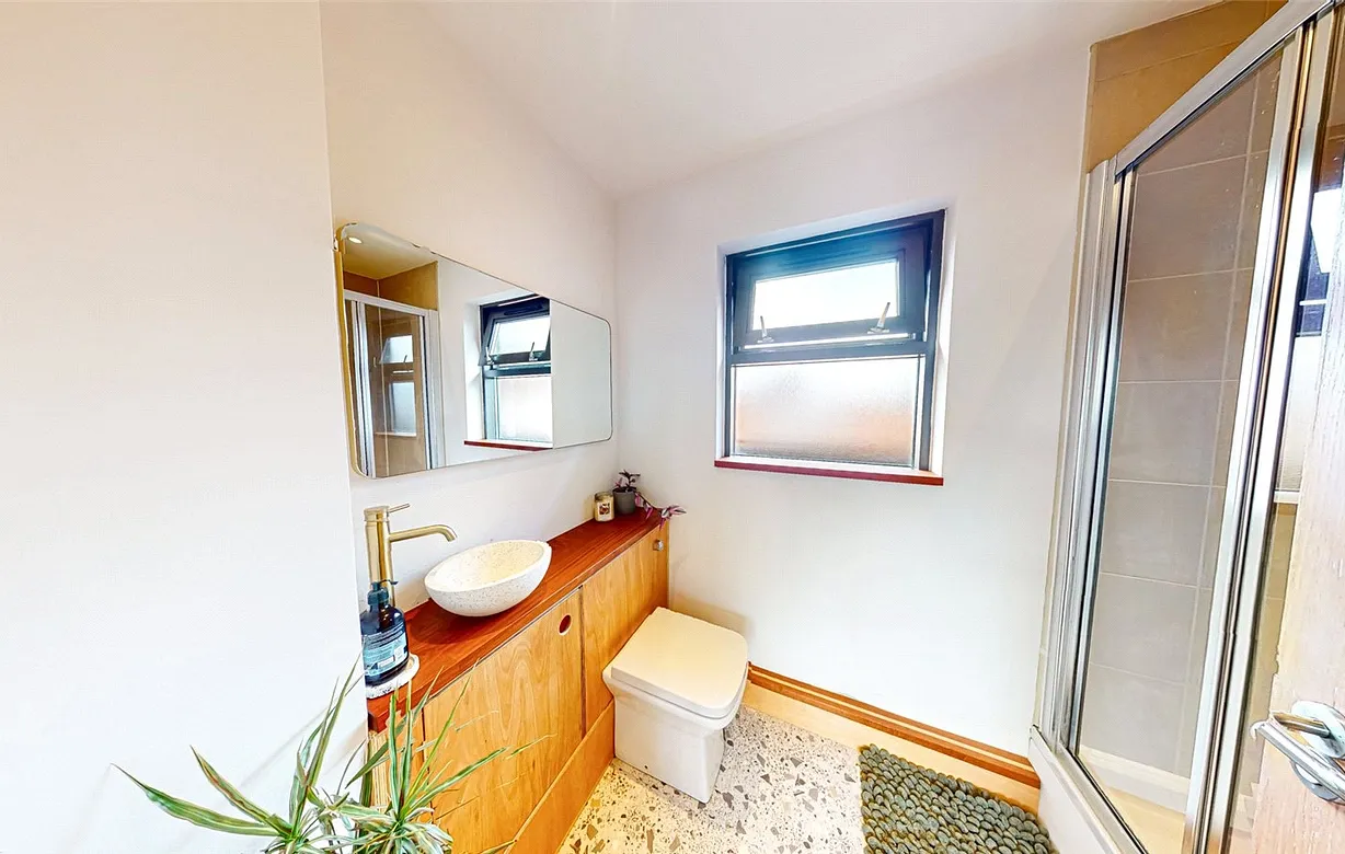 2 bedroom apartment to rent - Bentley Hurst