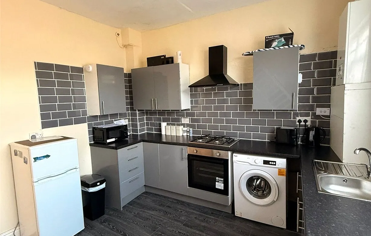 2 bedroom house to rent - Bentley Hurst