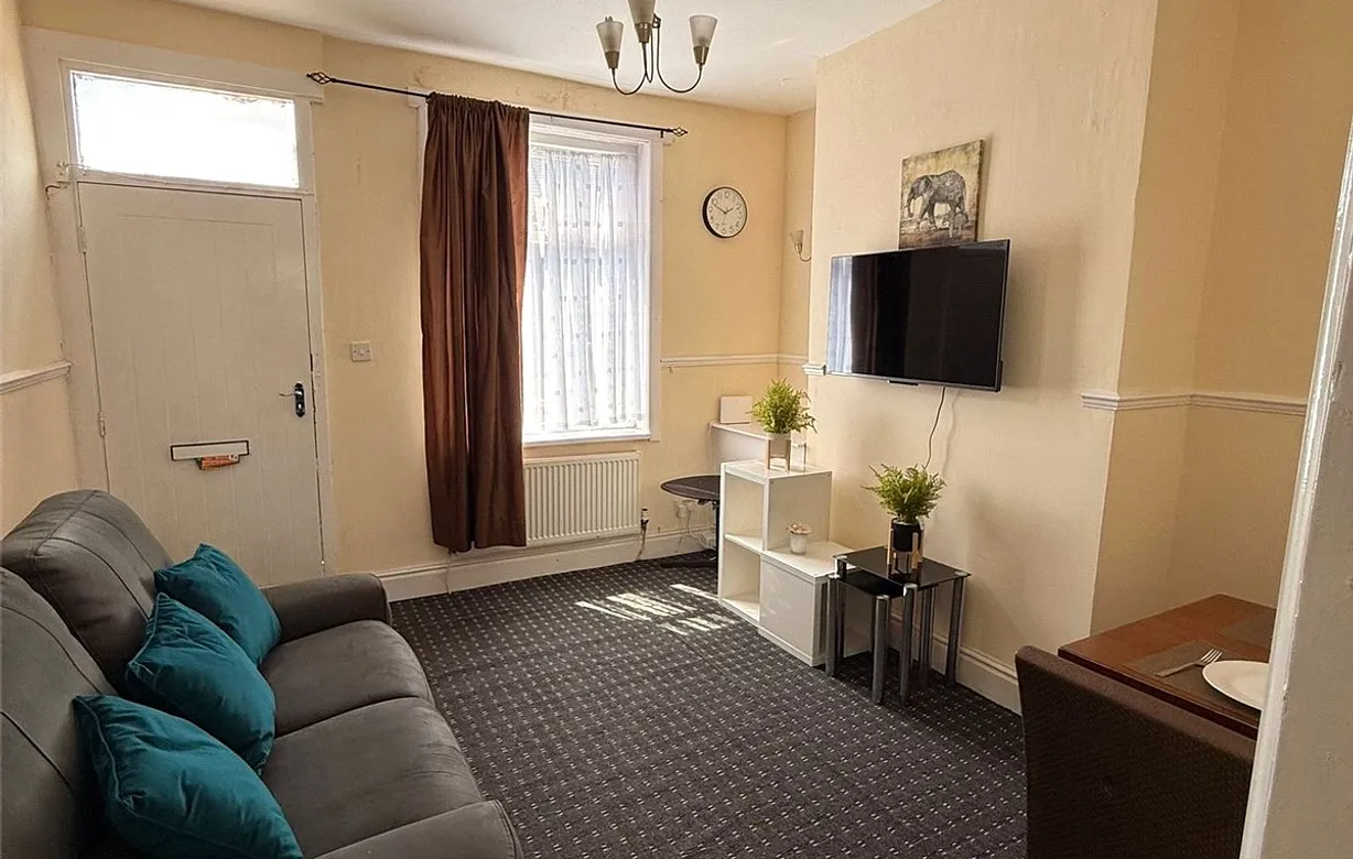 2 bedroom house to rent - Bentley Hurst