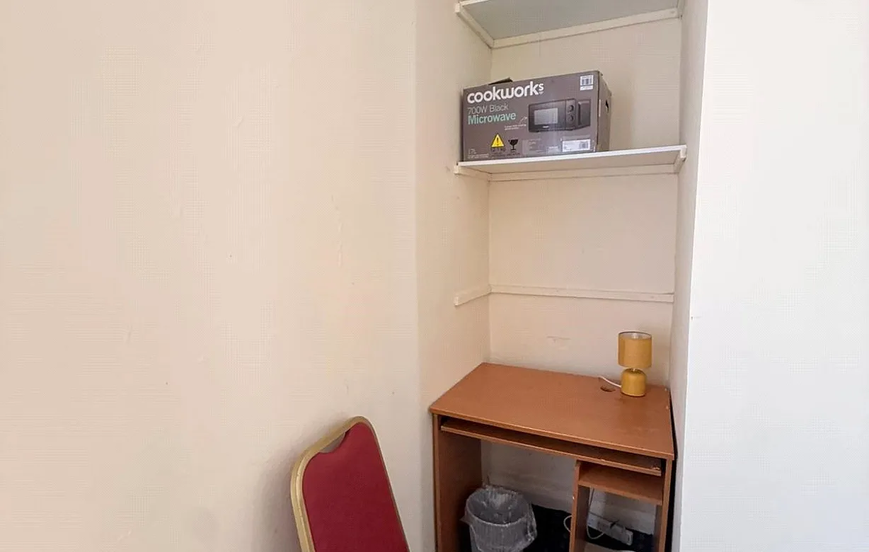 2 bedroom house to rent - Bentley Hurst