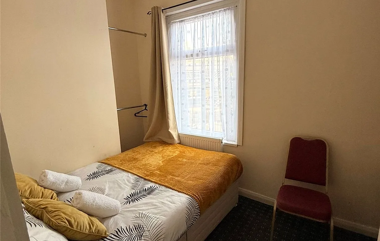 2 bedroom house to rent - Bentley Hurst
