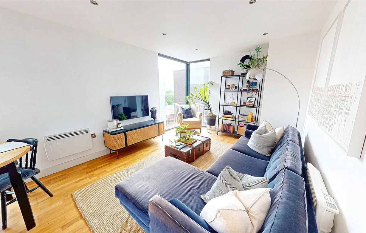 2 bedroom apartment for sale - Bentley Hurst