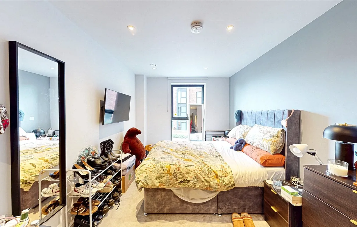 2 bedroom apartment to rent - Bentley Hurst