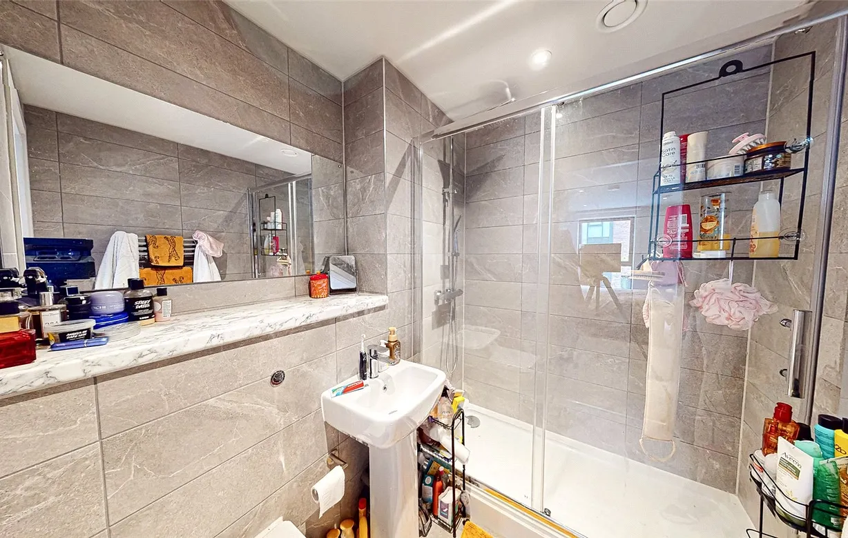 2 bedroom apartment to rent - Bentley Hurst