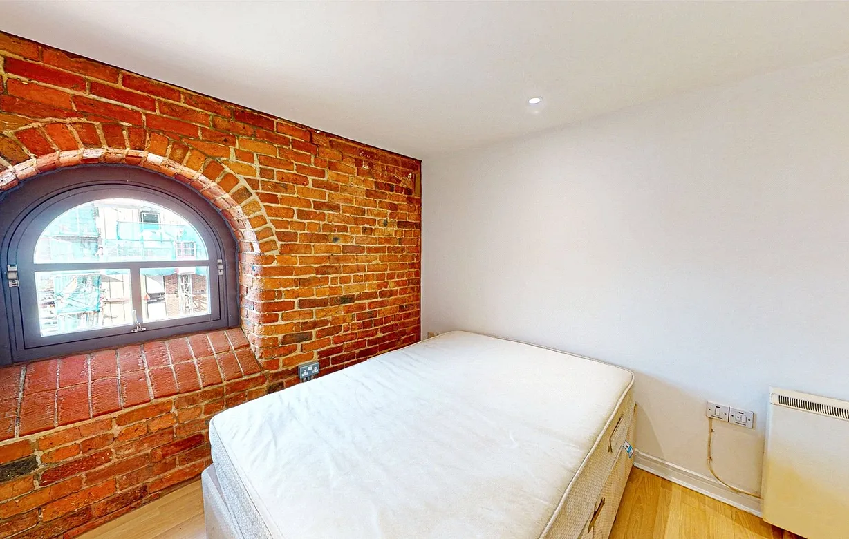 2 bedroom apartment for sale - Bentley Hurst