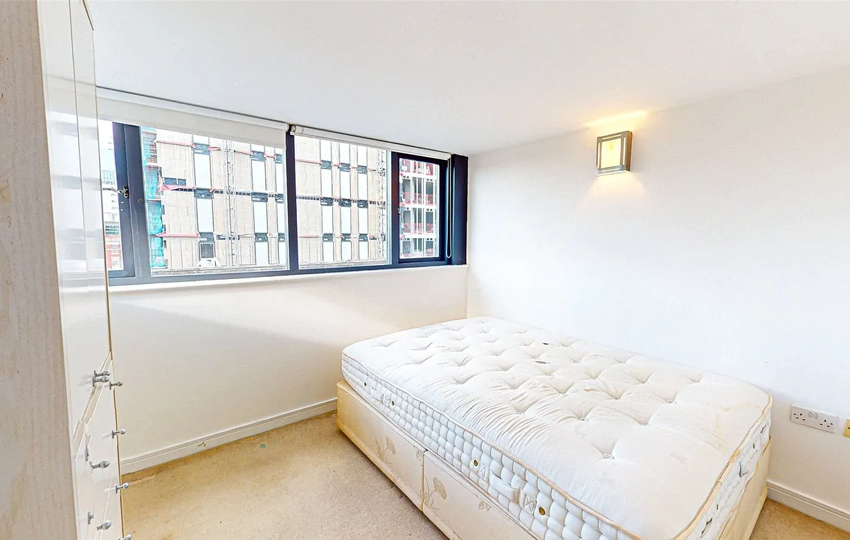 2 bedroom apartment for sale - Bentley Hurst