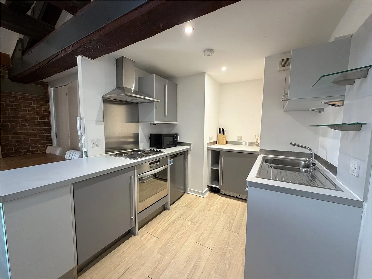 2 bedroom apartment to rent - Bentley Hurst