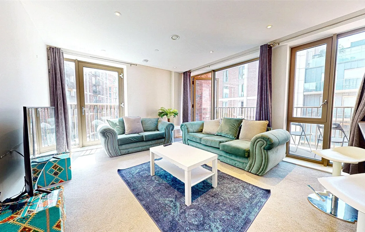 2 bedroom apartment to rent - Bentley Hurst