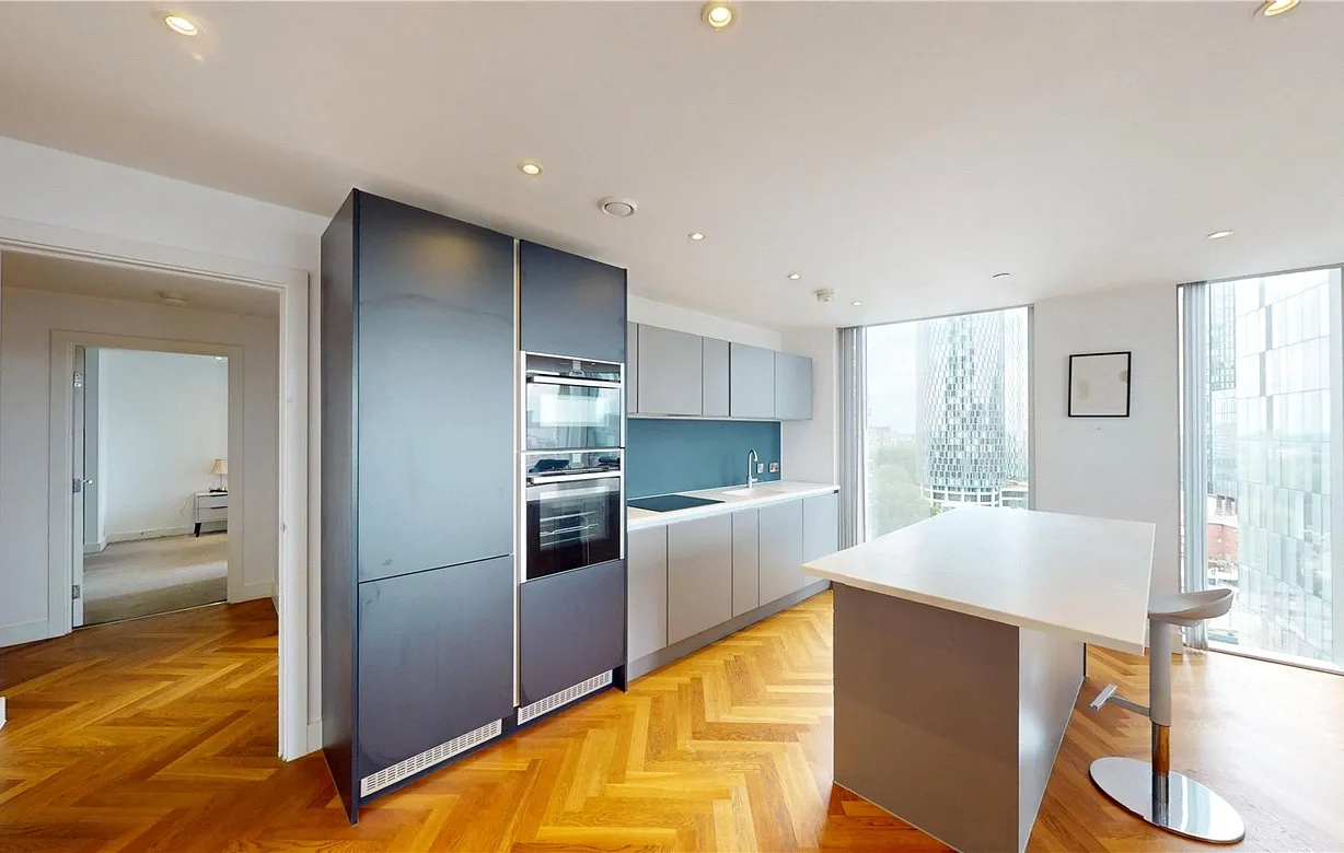 2 bedroom apartment to rent - Bentley Hurst