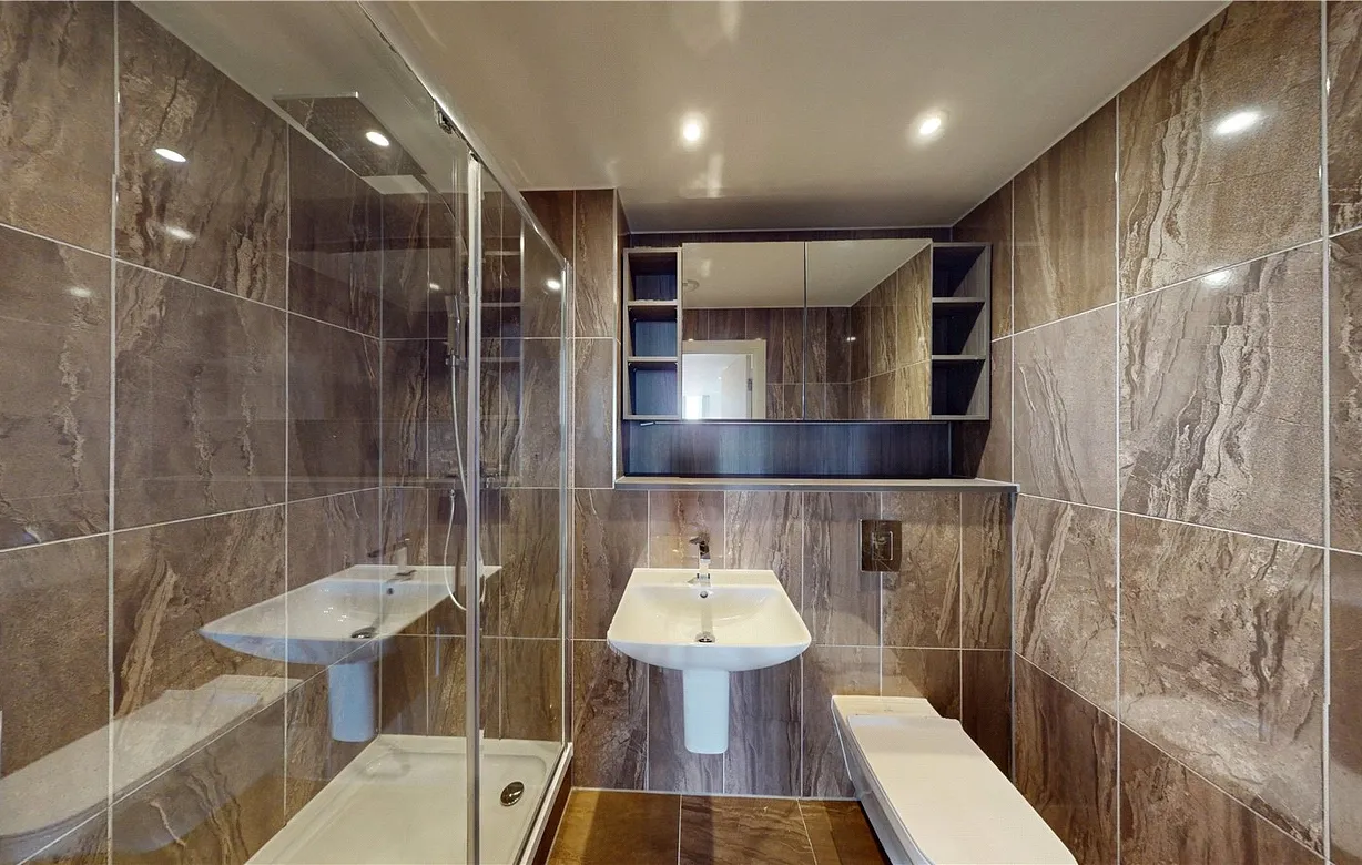 2 bedroom apartment to rent - Bentley Hurst