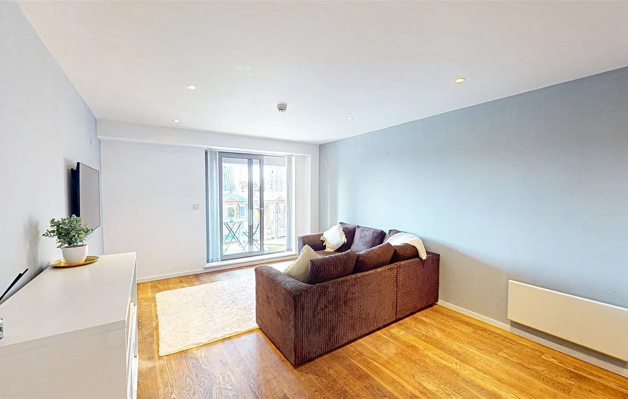 2 bedroom apartment for sale - Bentley Hurst