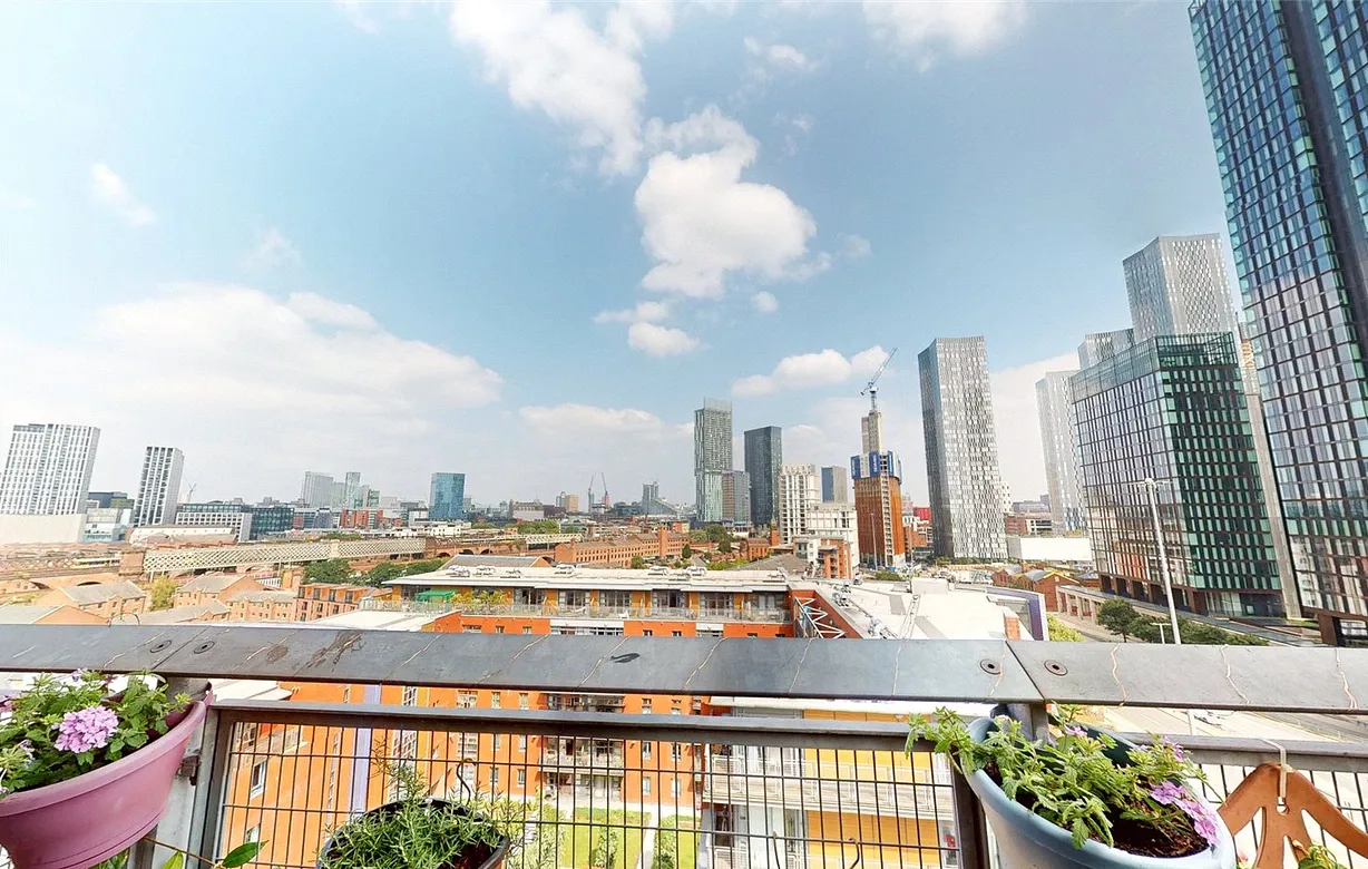 2 bedroom apartment for sale - Bentley Hurst