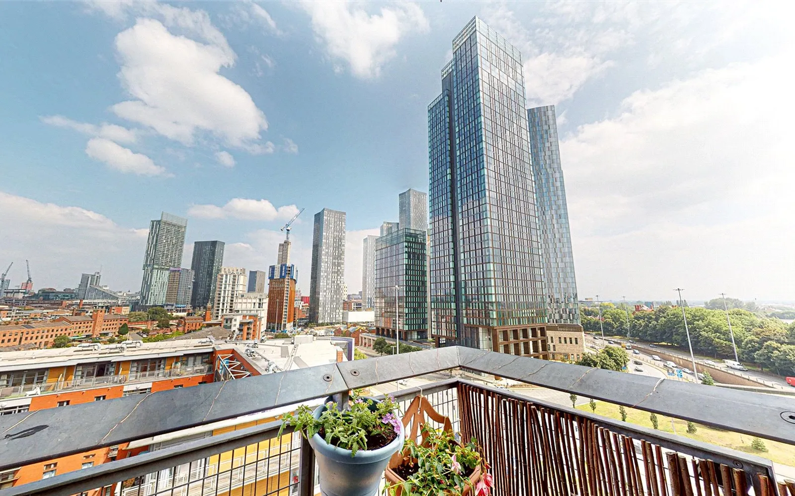 2 bedroom apartment for sale - Bentley Hurst