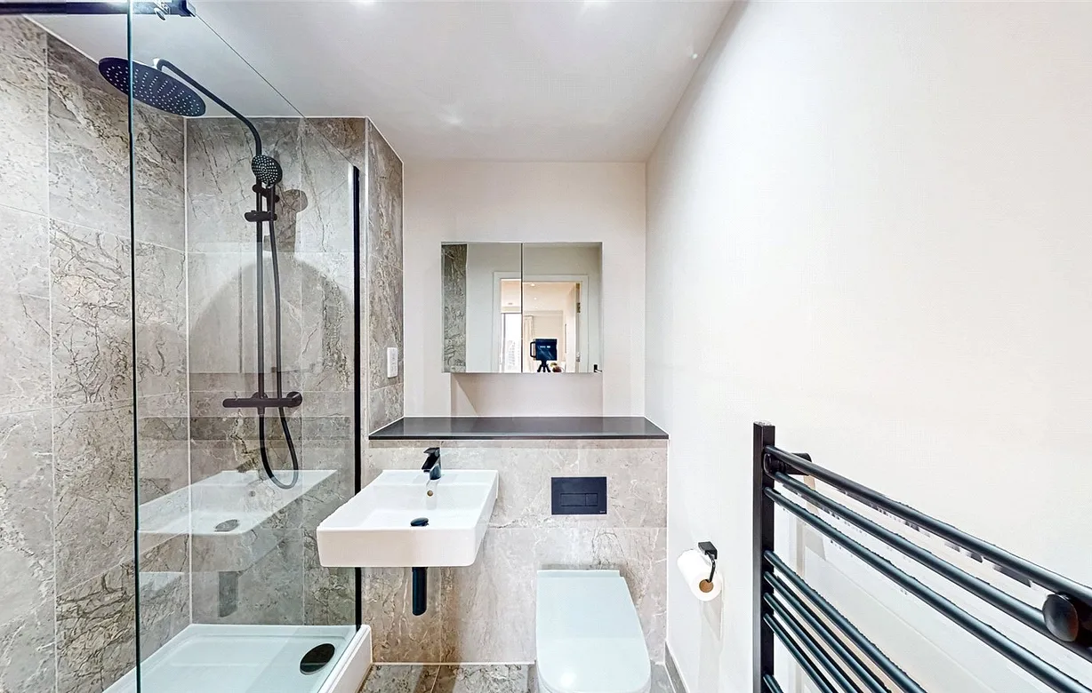 2 bedroom apartment to rent - Bentley Hurst