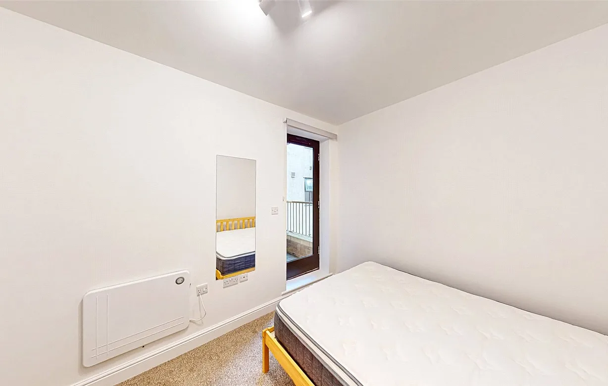 2 bedroom apartment to rent - Bentley Hurst