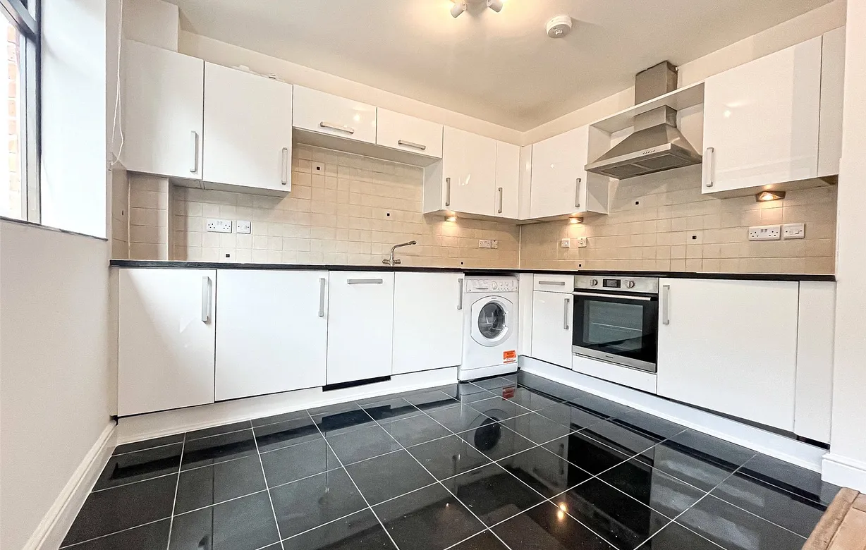 2 bedroom apartment to rent - Bentley Hurst