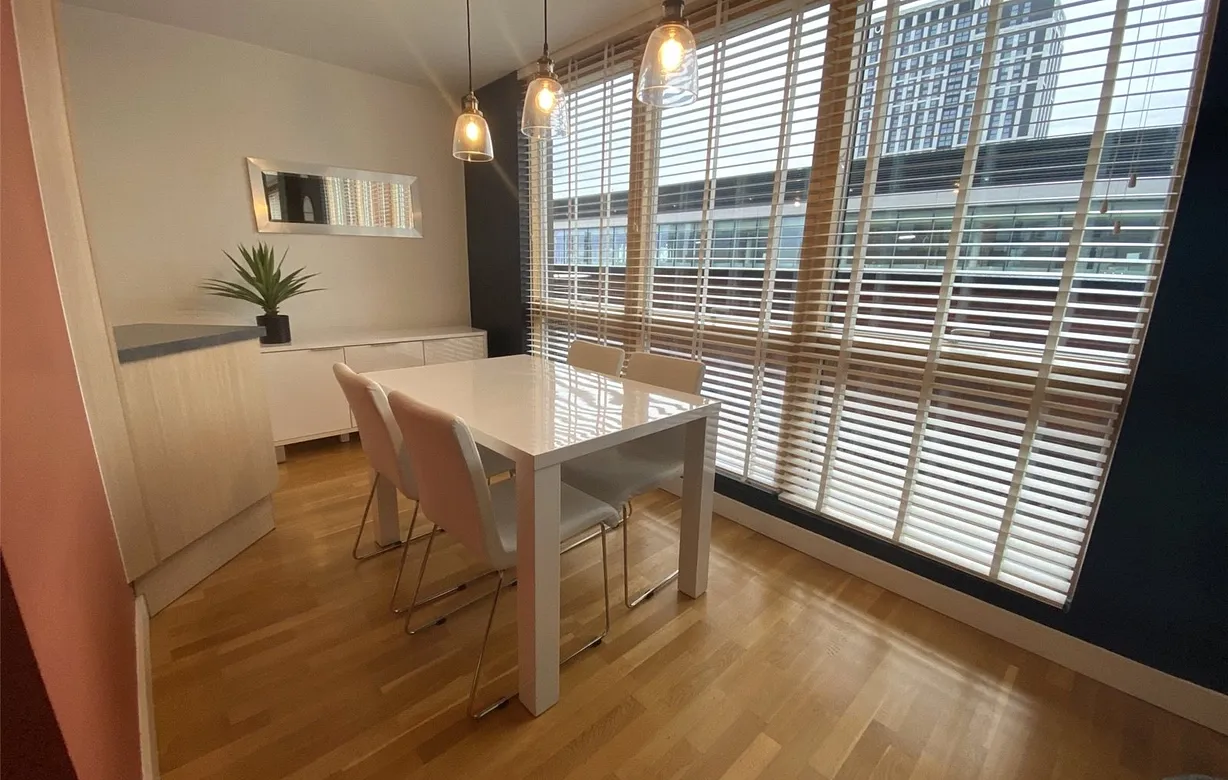 2 bedroom apartment for sale - Bentley Hurst