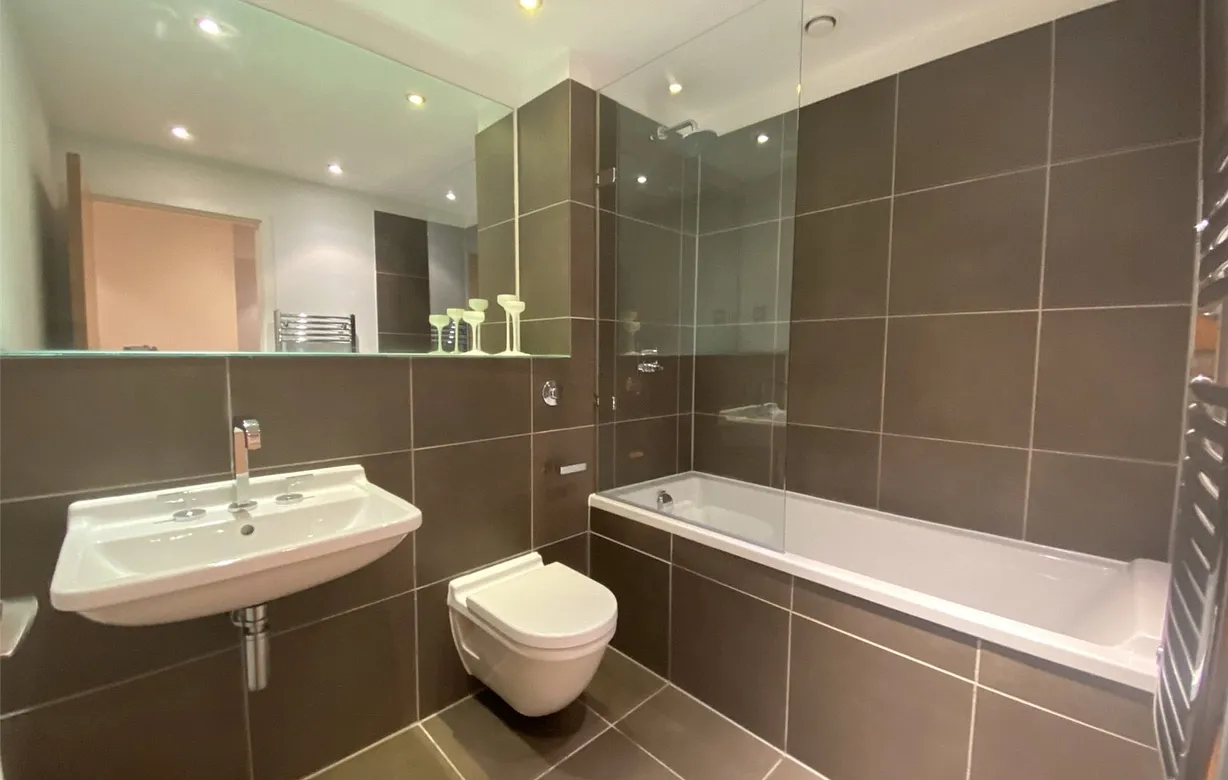 2 bedroom apartment for sale - Bentley Hurst