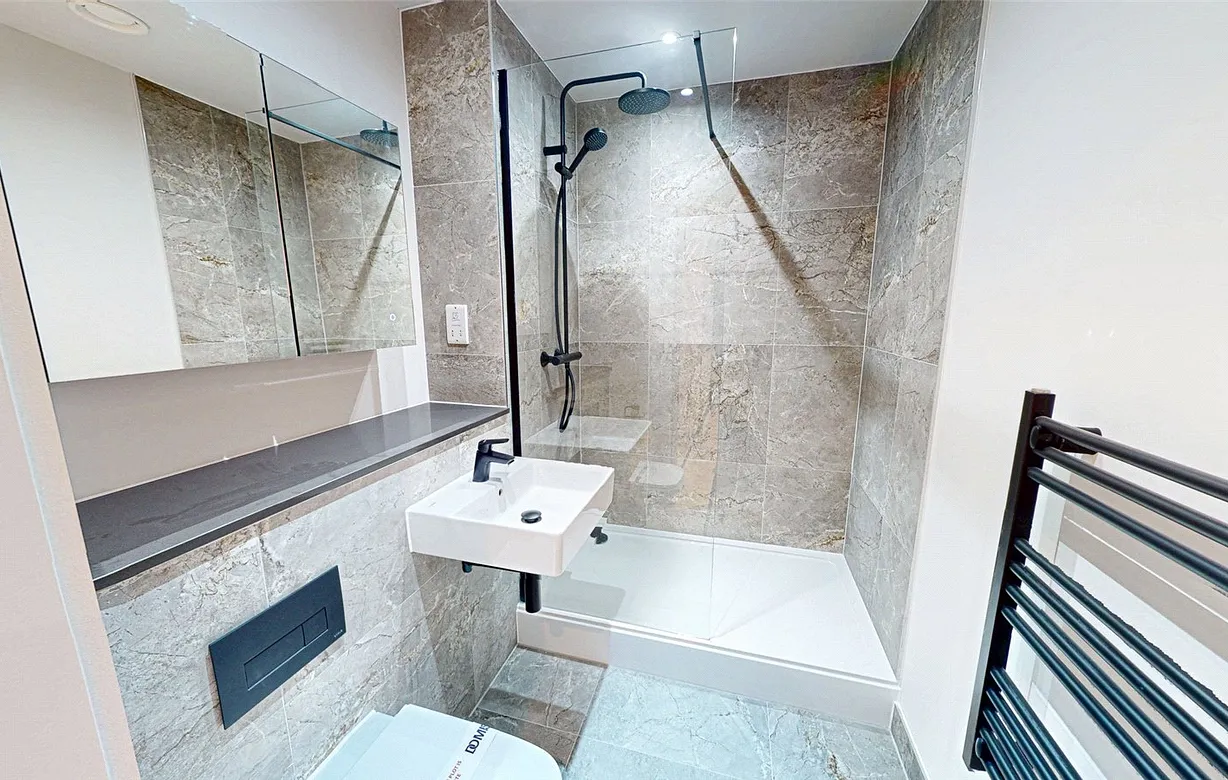 2 bedroom apartment for sale - Bentley Hurst