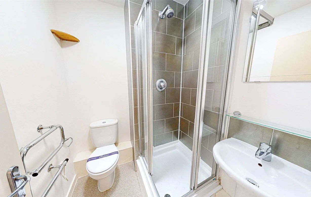 2 bedroom apartment for sale - Bentley Hurst