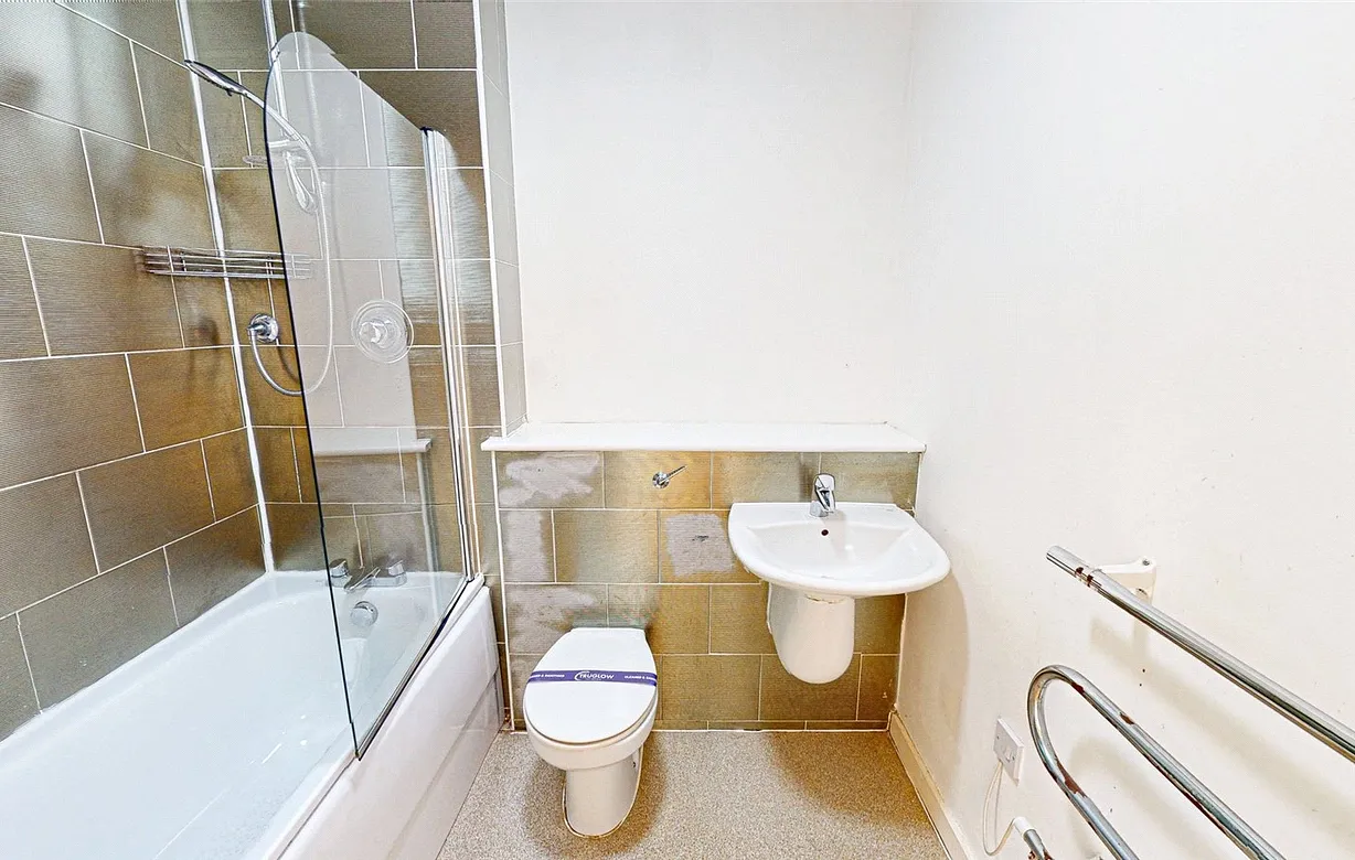 2 bedroom apartment for sale - Bentley Hurst