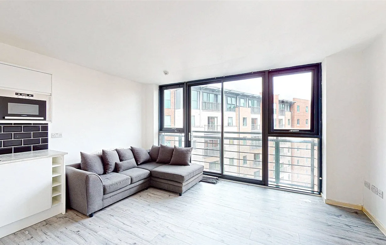 2 bedroom apartment for sale - Bentley Hurst