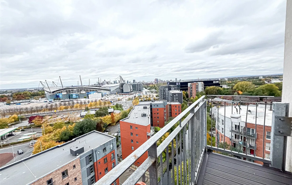 2 bedroom apartment to rent - Bentley Hurst