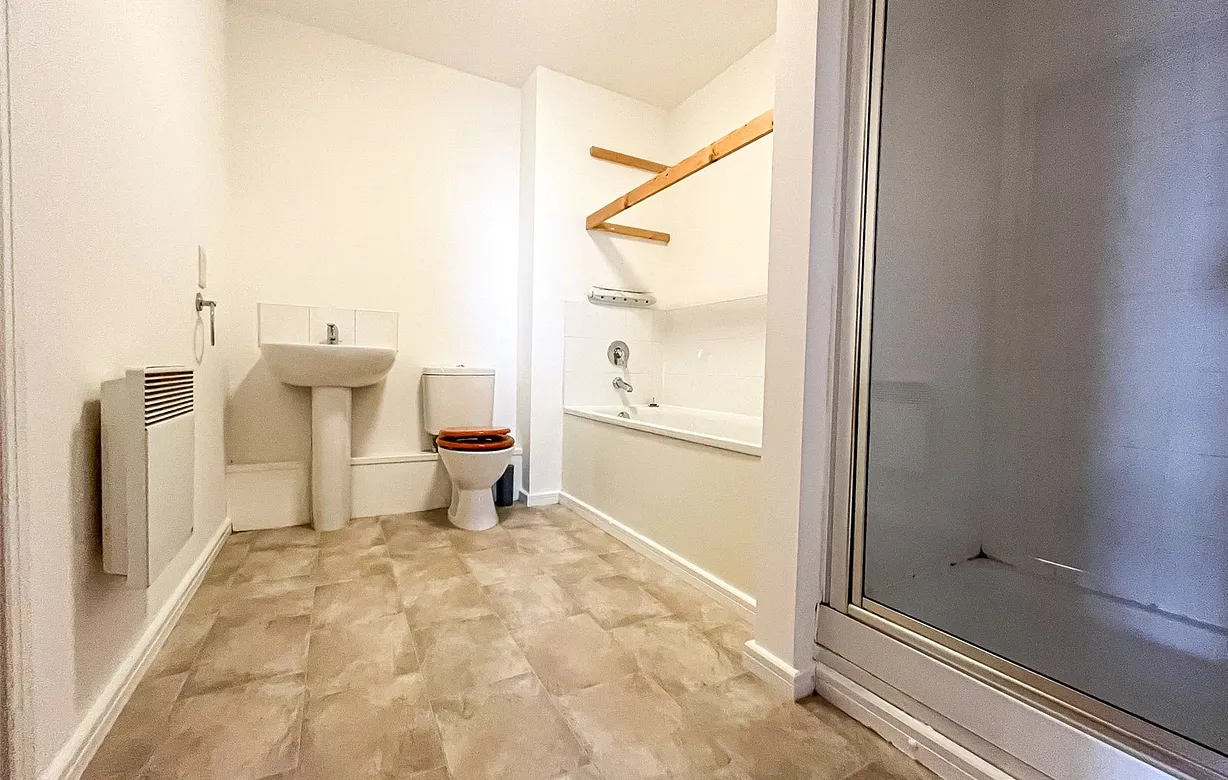 2 bedroom apartment to rent - Bentley Hurst