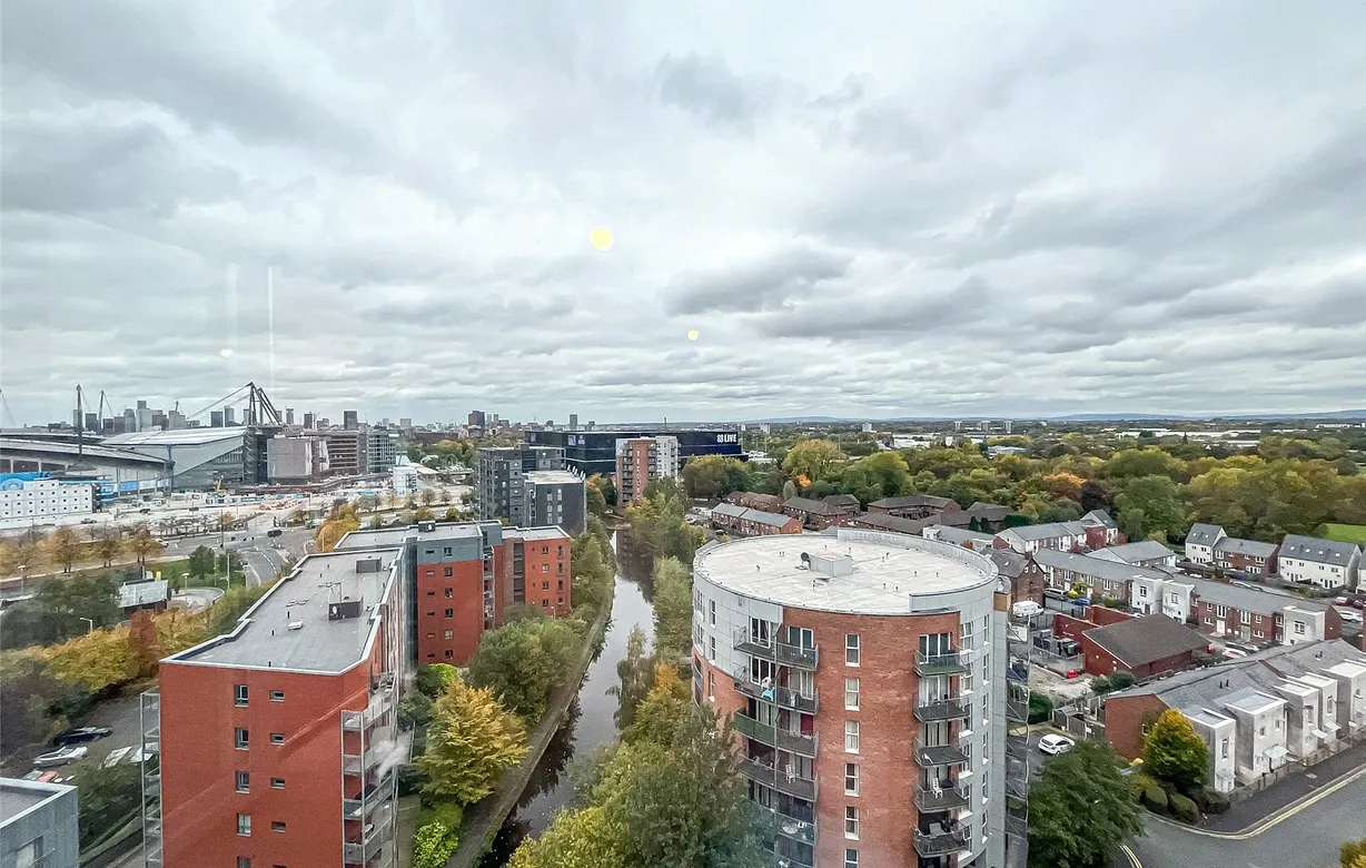 2 bedroom apartment to rent - Bentley Hurst