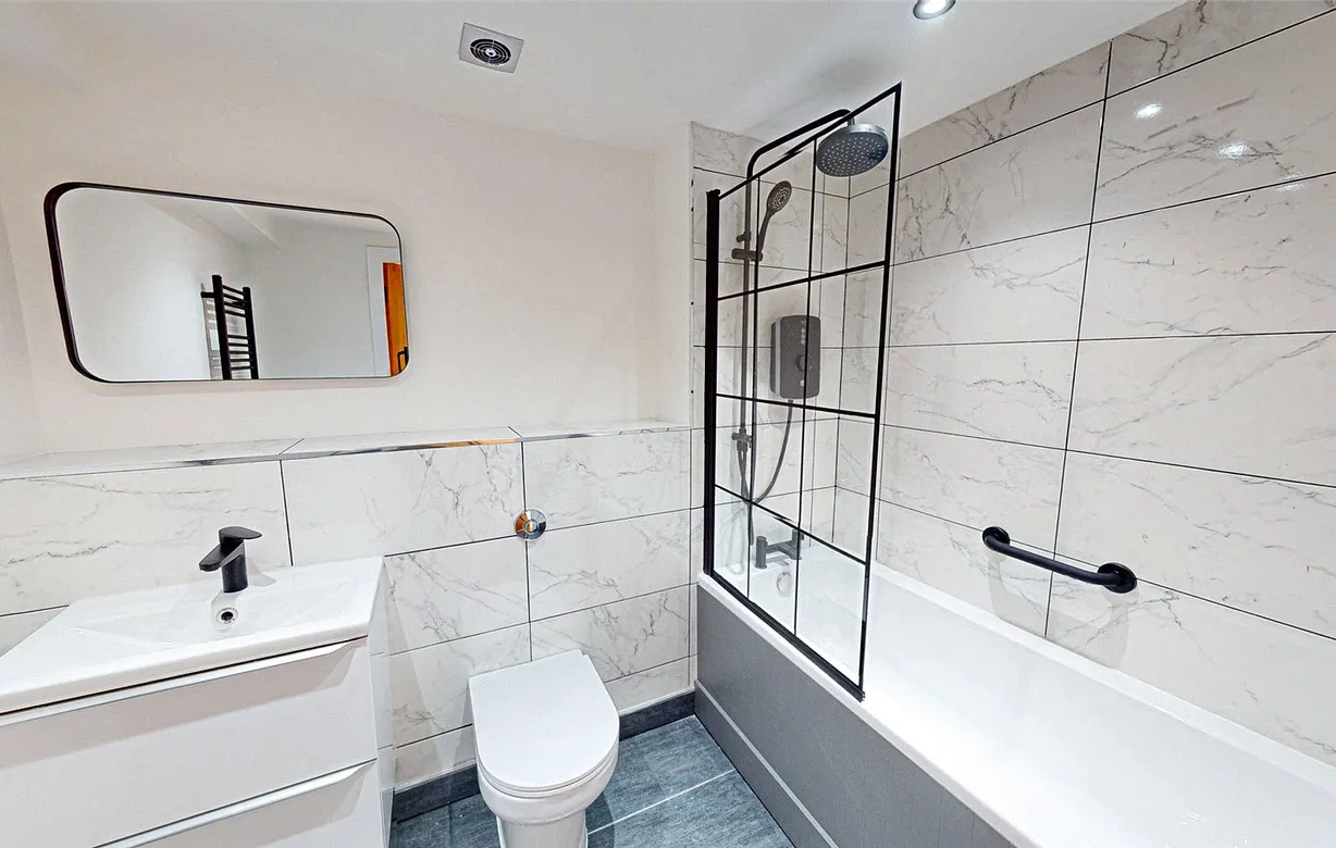 2 bedroom apartment for sale - Bentley Hurst