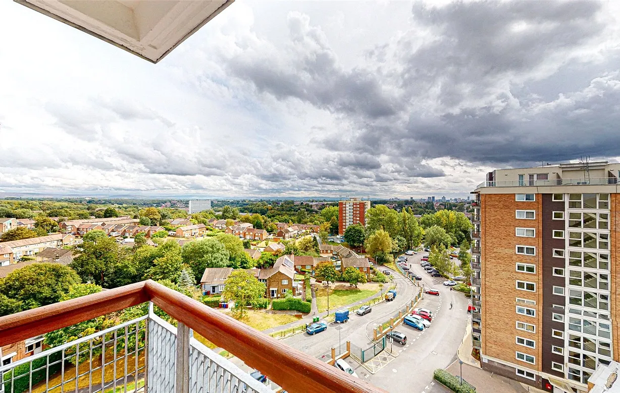 2 bedroom apartment for sale - Bentley Hurst