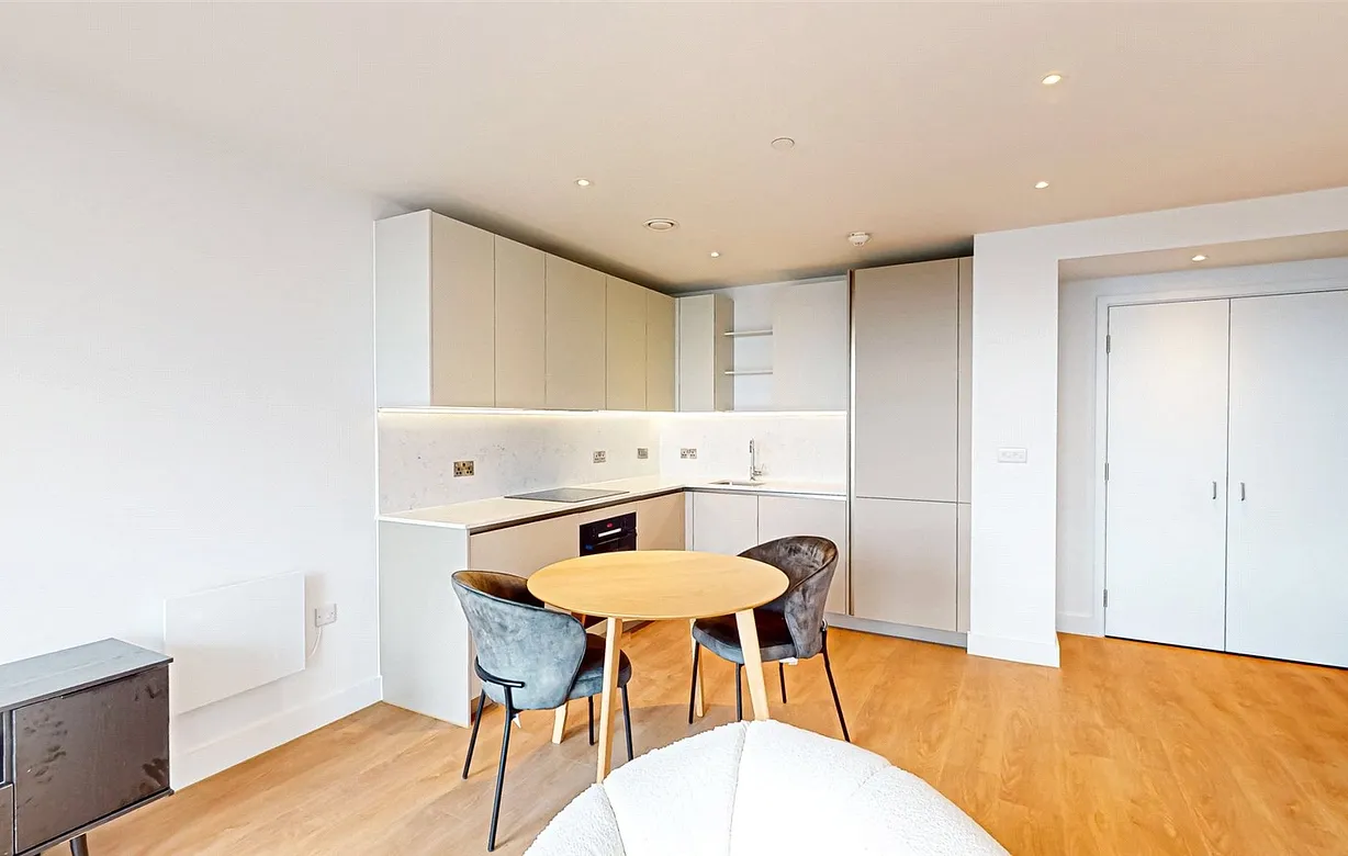 1 bedroom apartment to rent - Bentley Hurst