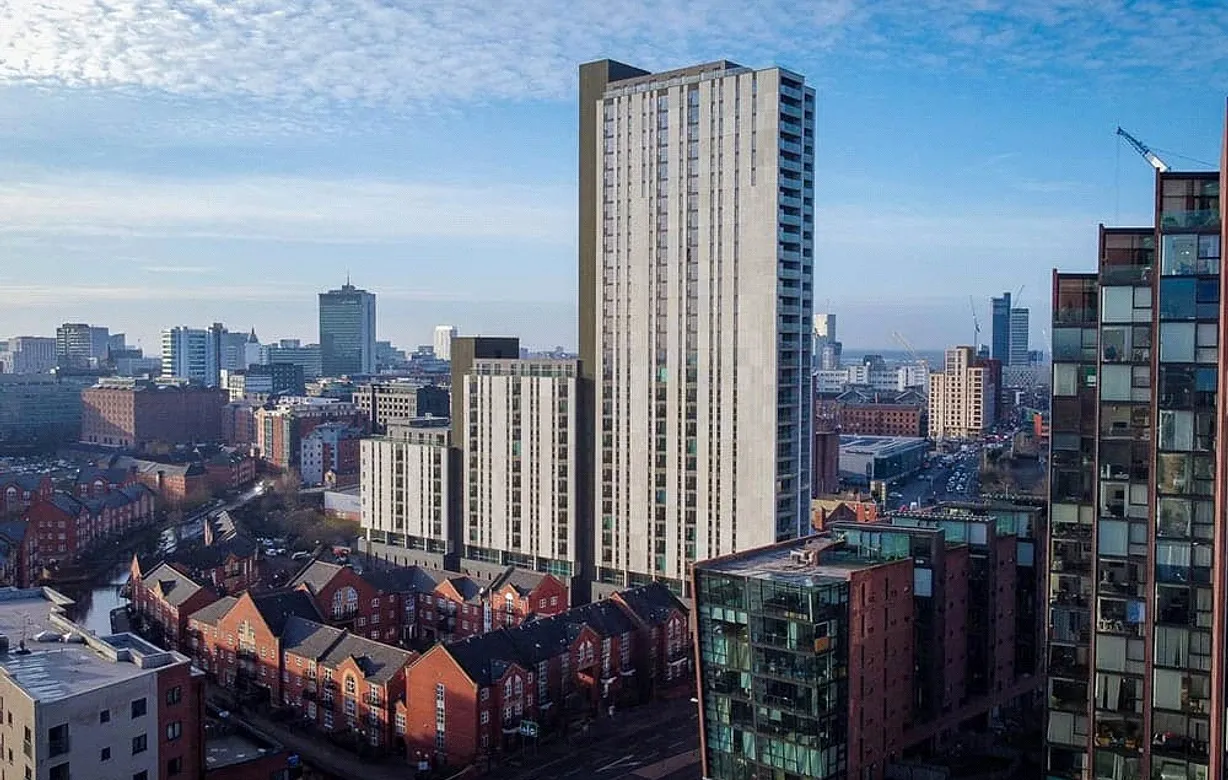 2 bedroom apartment for sale - Bentley Hurst