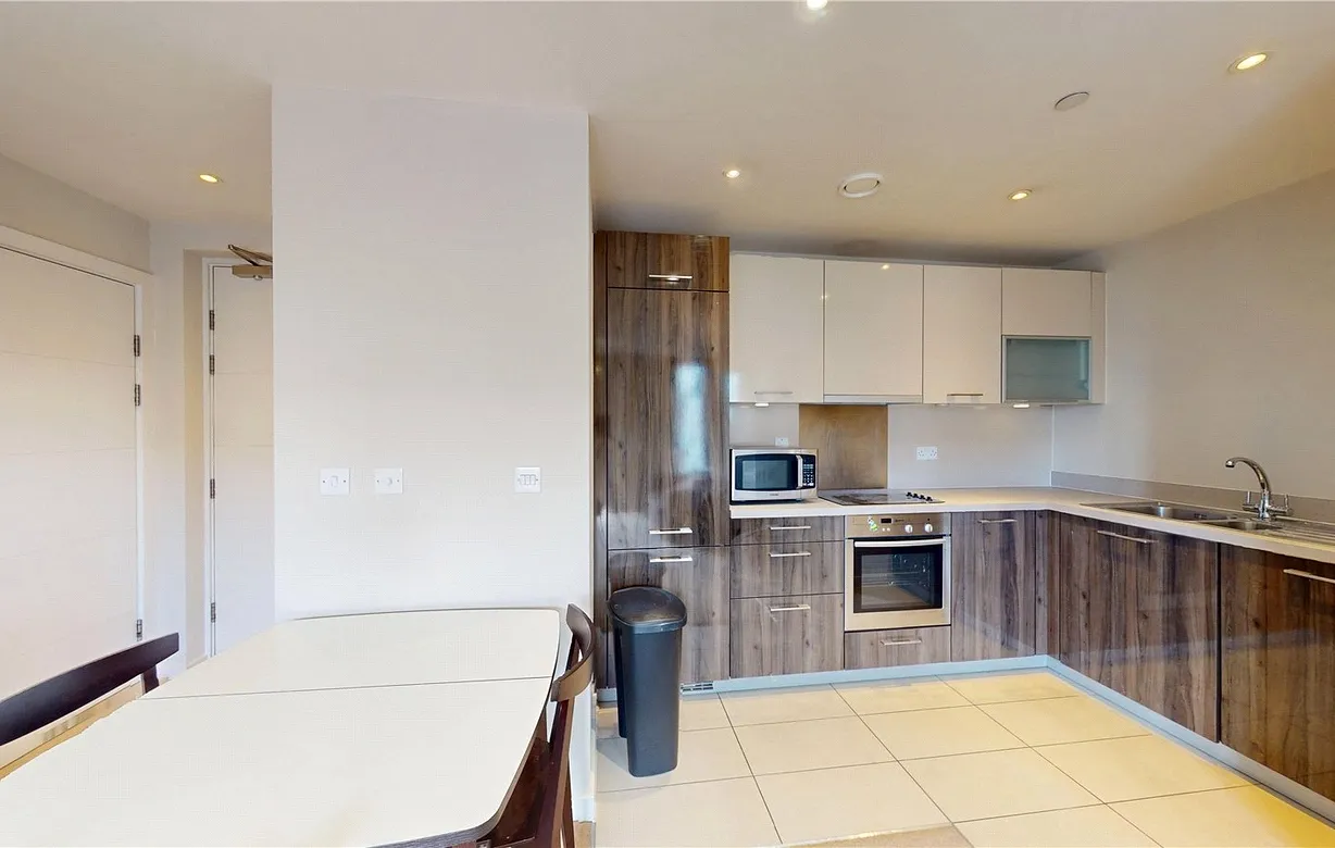 2 bedroom apartment to rent - Bentley Hurst
