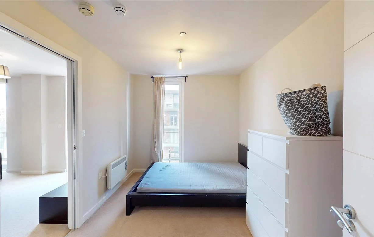 2 bedroom apartment to rent - Bentley Hurst
