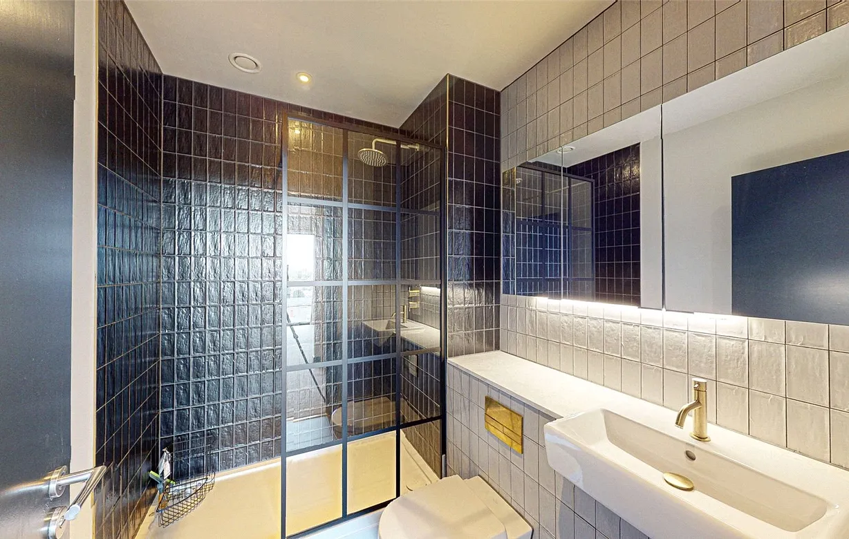 2 bedroom apartment for sale - Bentley Hurst