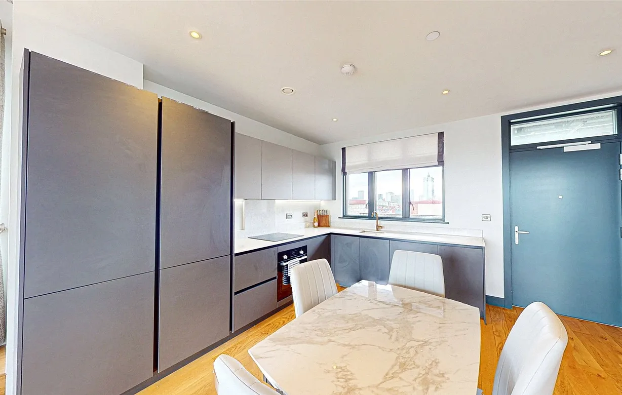 2 bedroom apartment for sale - Bentley Hurst
