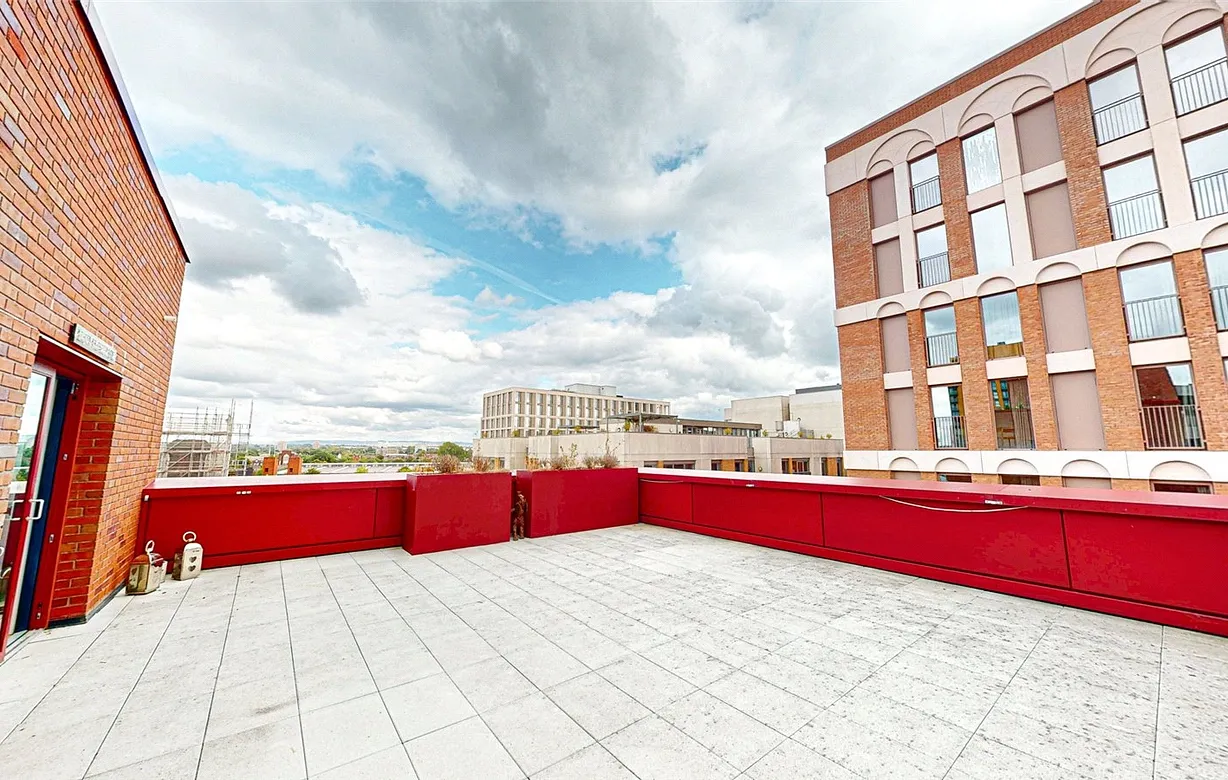 2 bedroom apartment for sale - Bentley Hurst