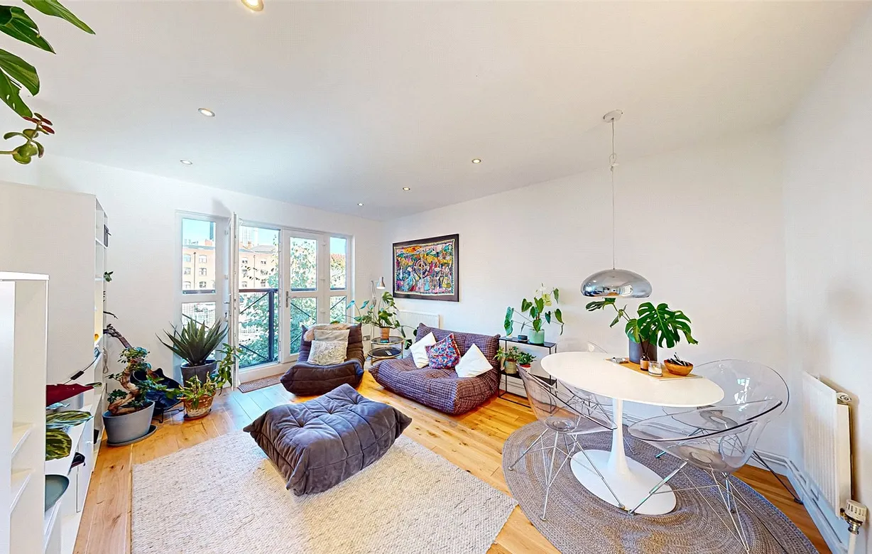 2 bedroom apartment to rent - Bentley Hurst