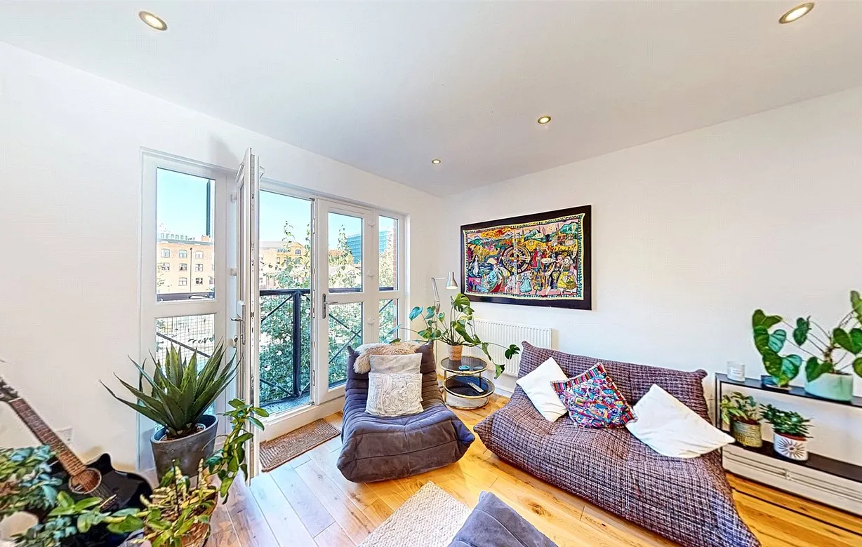 2 bedroom apartment to rent - Bentley Hurst