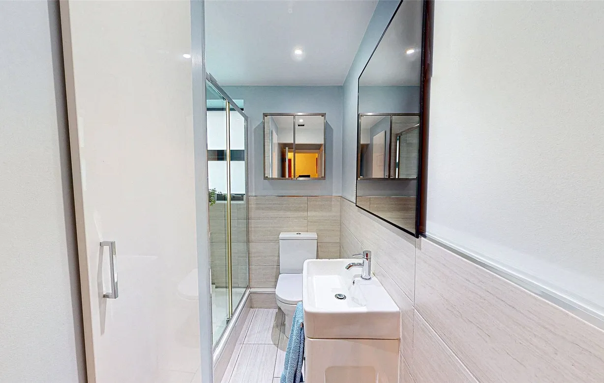 3 bedroom apartment for sale - Bentley Hurst