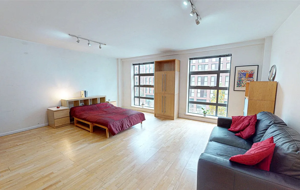 3 bedroom apartment for sale - Bentley Hurst