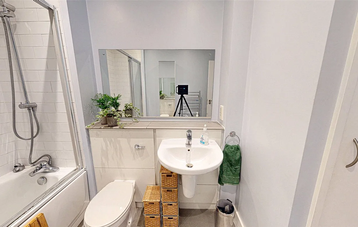 3 bedroom apartment for sale - Bentley Hurst