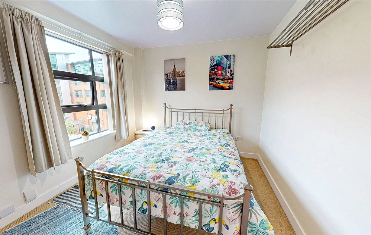 3 bedroom apartment for sale - Bentley Hurst
