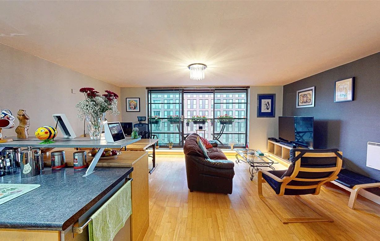 3 bedroom apartment for sale - Bentley Hurst