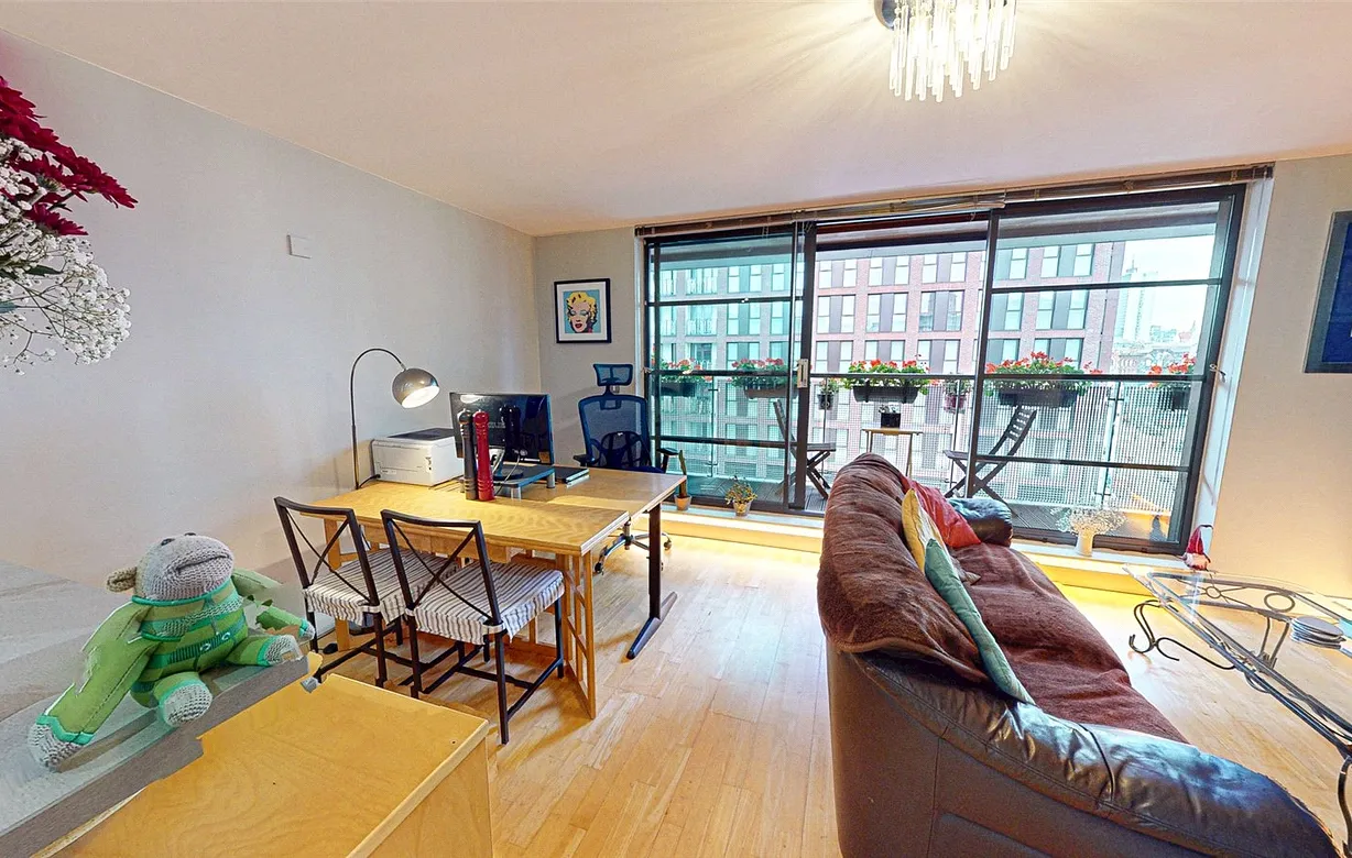 3 bedroom apartment for sale - Bentley Hurst