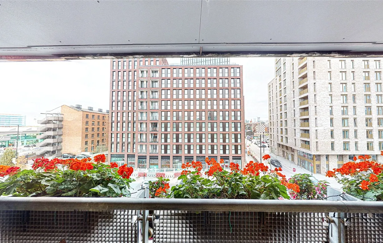 3 bedroom apartment for sale - Bentley Hurst